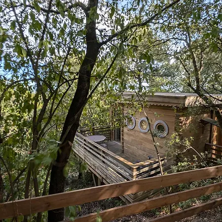 Les Cabanes Dans Les Bois Logis Hotel Villedubert Exterior photo