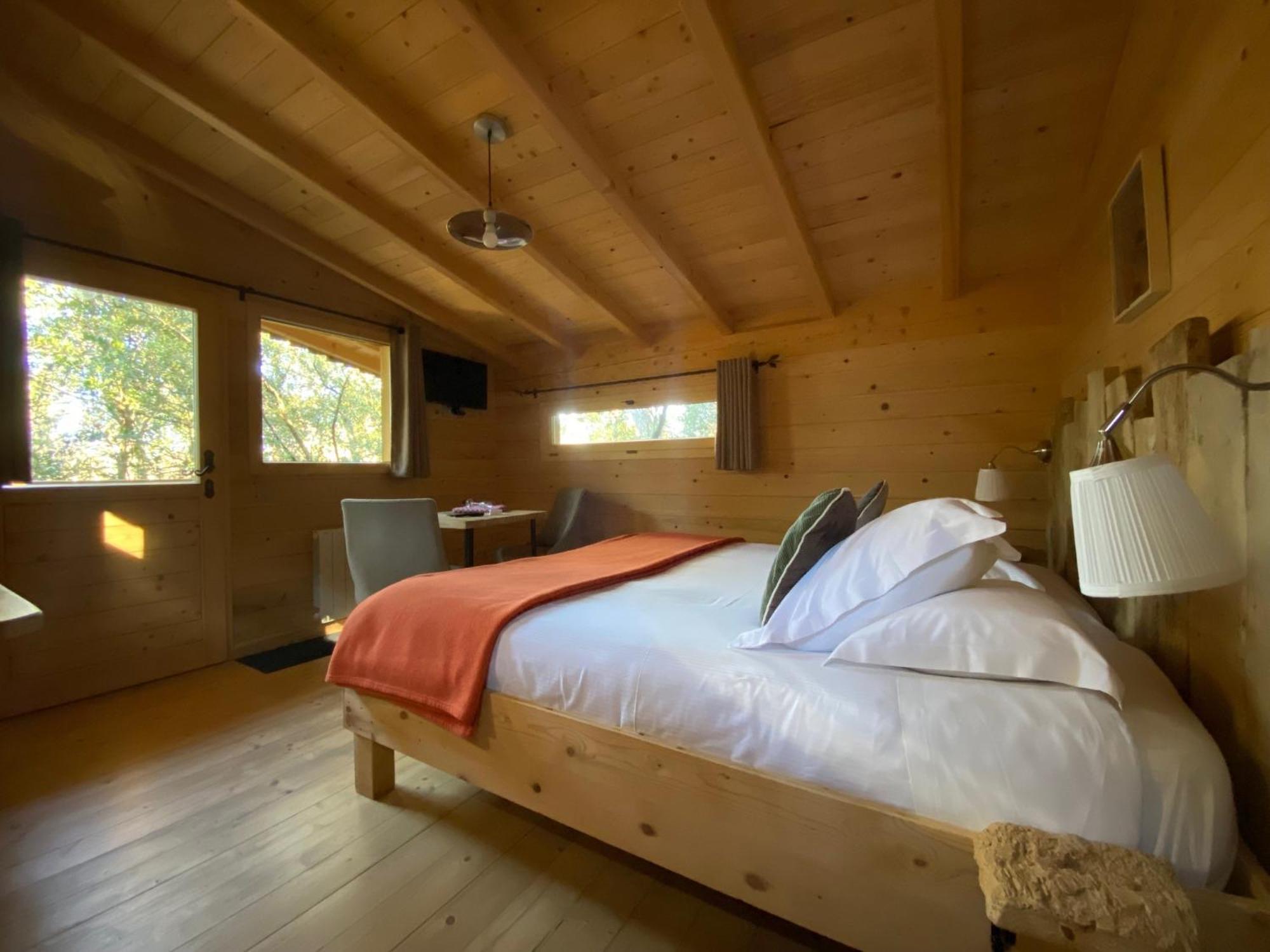 Les Dans Les Bois Logis Hotel