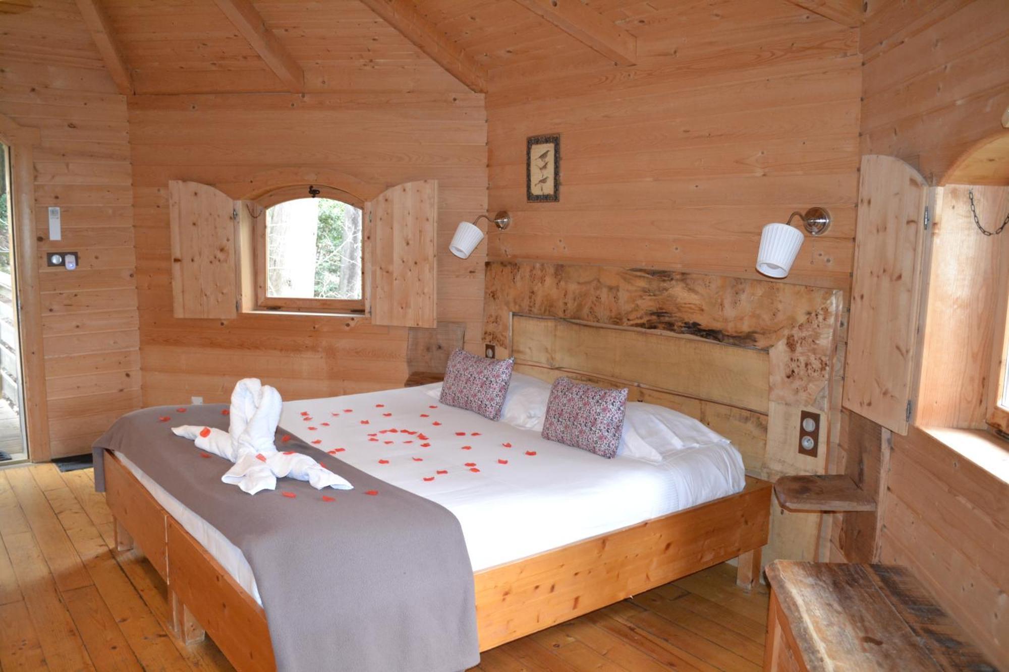 Les Dans Les Bois Logis Hotel