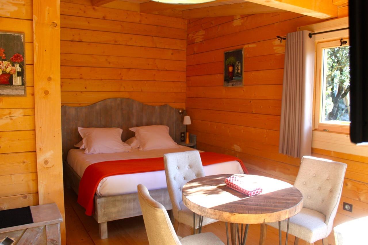 Hotel Les Dans Les Bois Villedubert